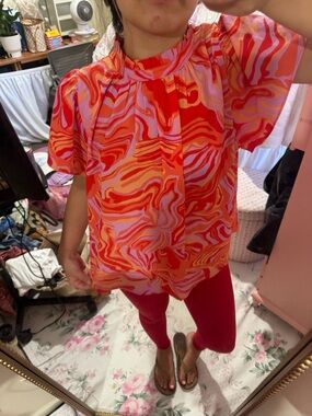 Vibrant Swirl Print Short Sleeve Top in Red & Pink